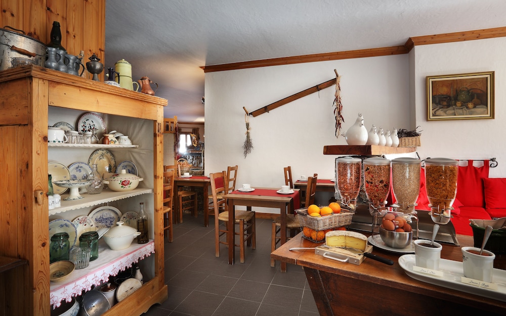 Bourg-Saint-Maurice Vacations - Hotel l'Autantic - Property Image 2