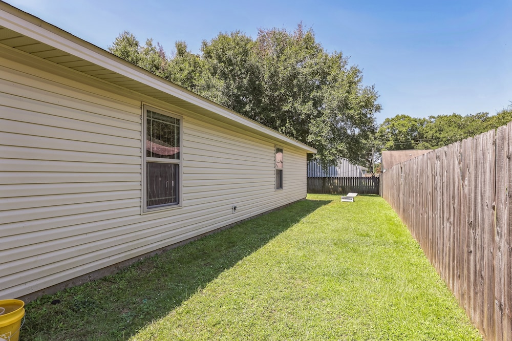 Relaxing Pace Bay House 3 Bedroom Home