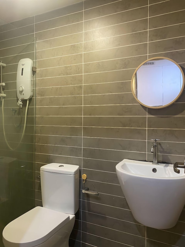 Minimalist Bliss, Kuching City, Washer Included