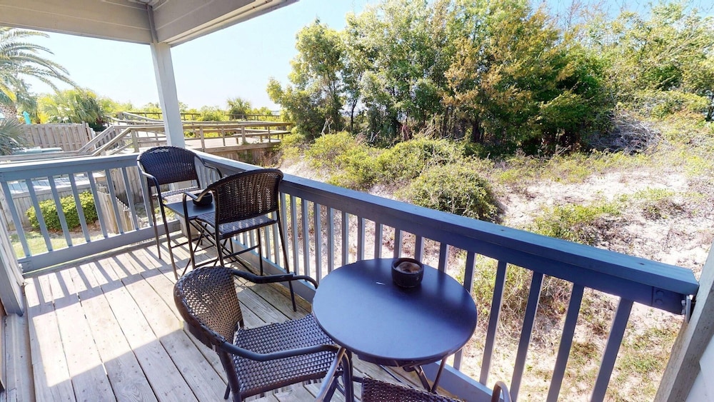 Beach Racquet B by Tybee Vacation Rentals