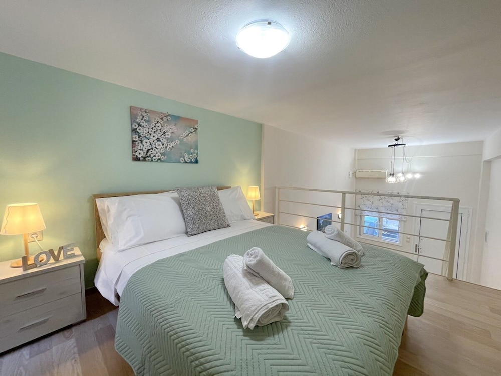 Pistachio Suite - Town Centre