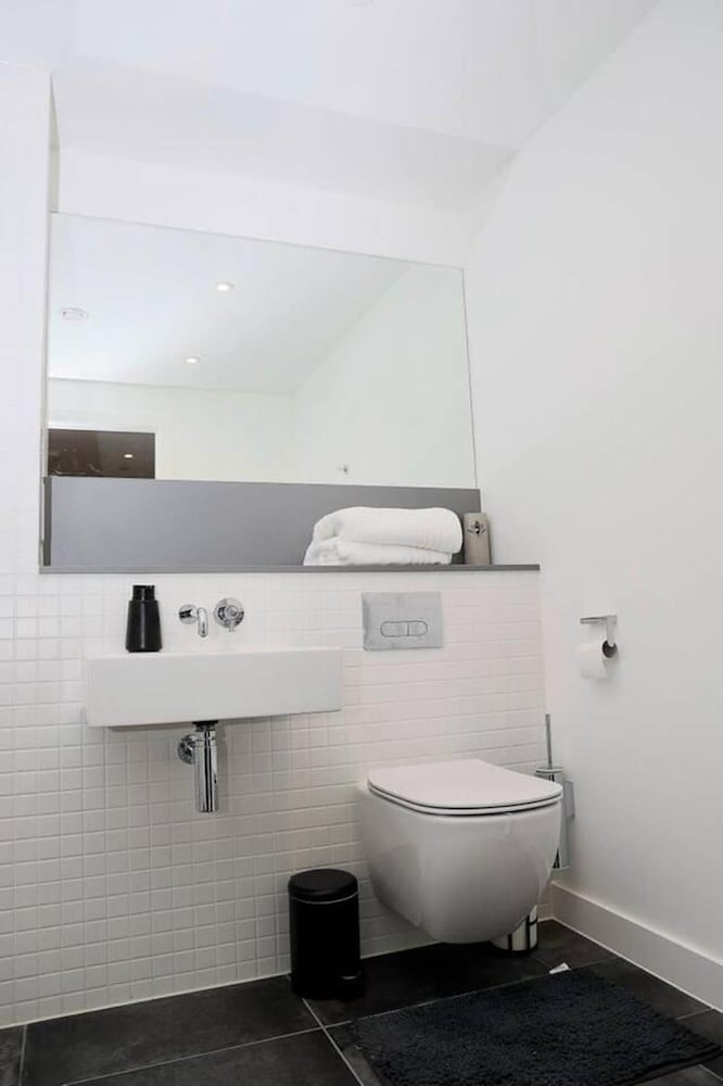 Charming 3-bed Apartment in London