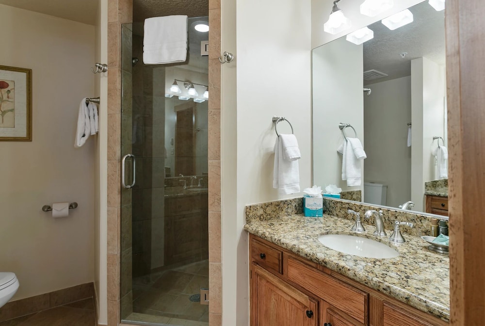 Powder Run at Deer Valley Resort - Four Bedroom Condo with Hot Tub #A32 4 Condo