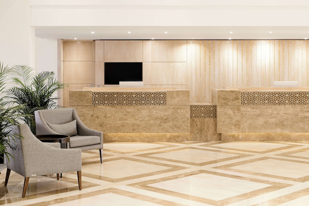 Reception & Lobby