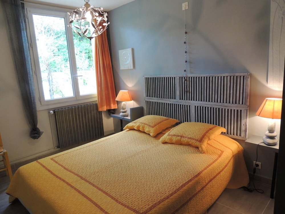 House in Vaison La Romaine With Heated Pool