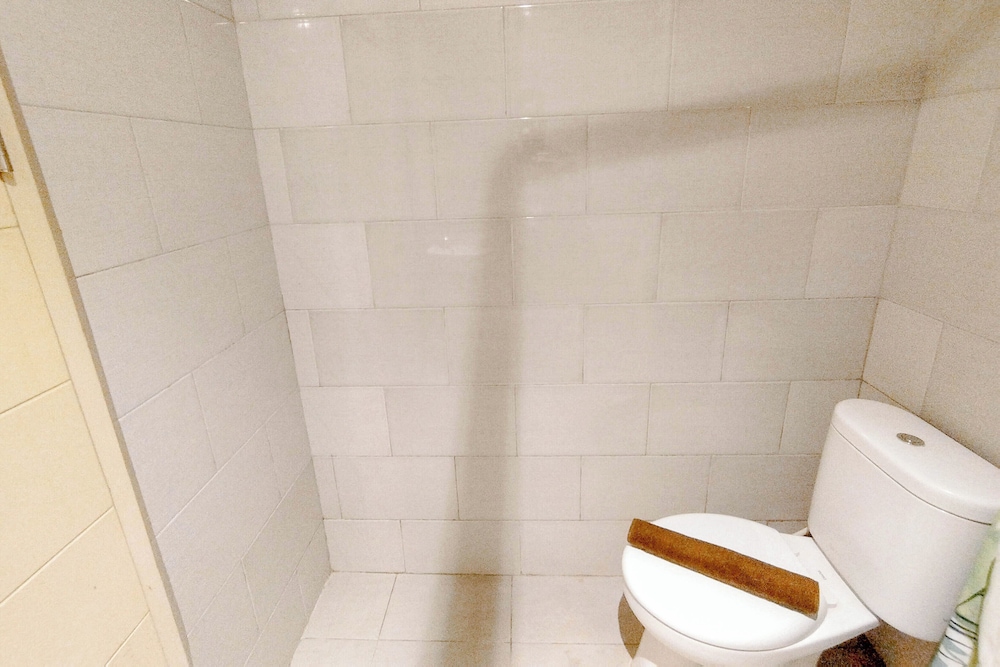 Minimalist Studio Conecting To Mall At Anderson Supermall Mansion Apartment
