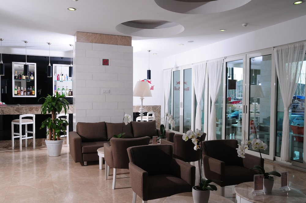 Alesta Yacht Otel - Image 74