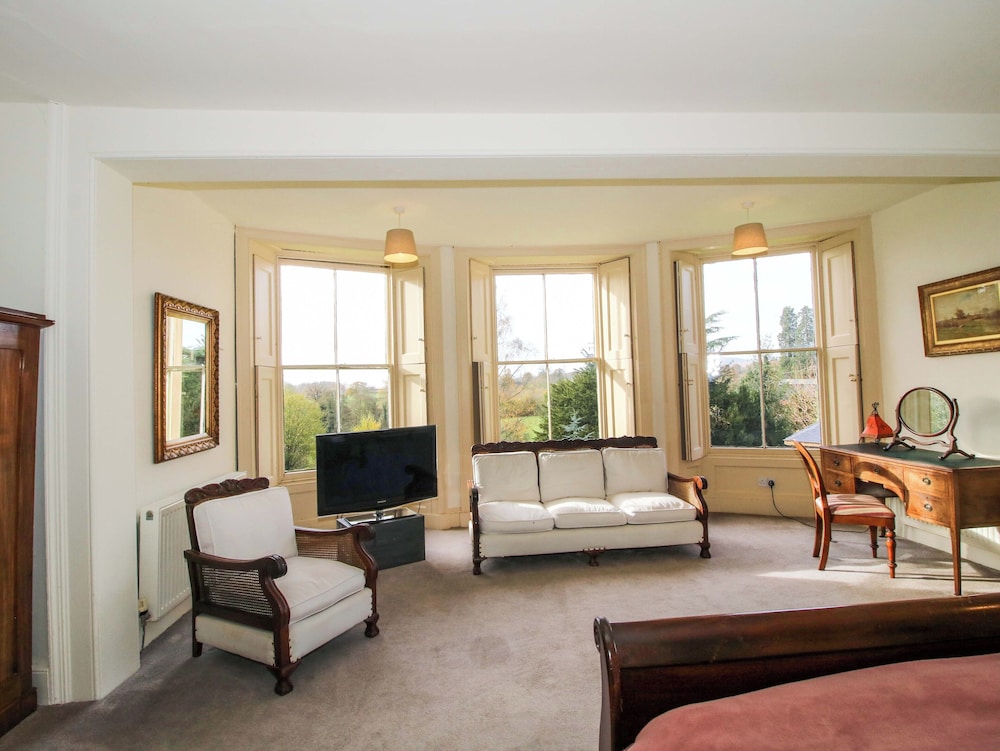 Caynham Court