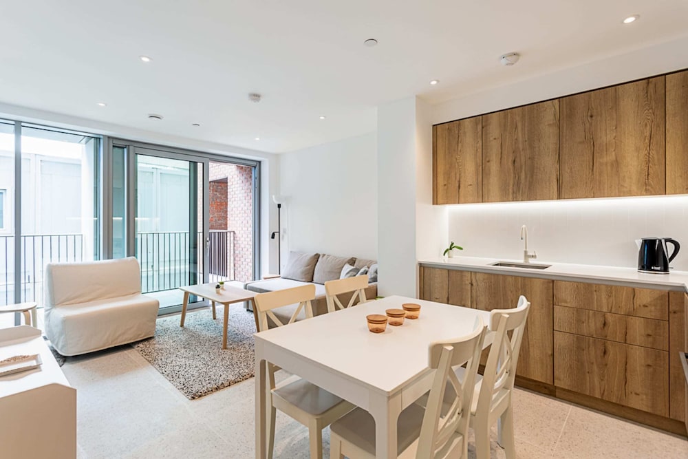 Whitechapel Modern Studio Flat