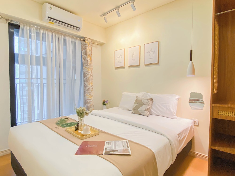 Homey And Comfort Living 2Br At Meikarta Apartment