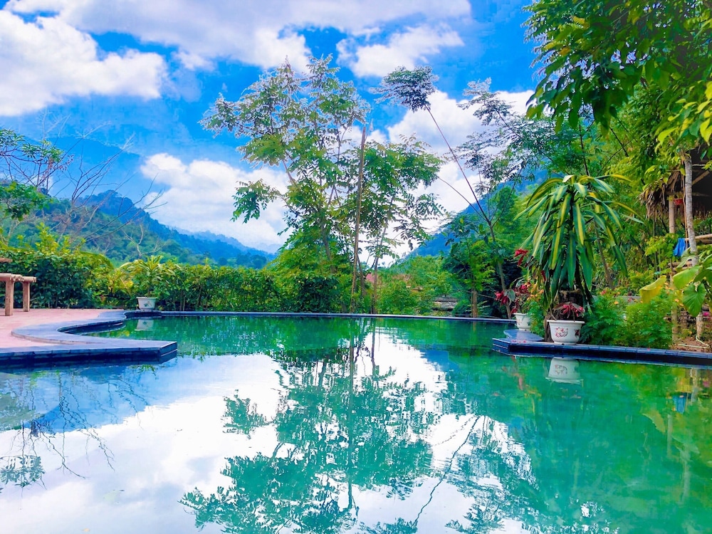 Pu Luong Holiday