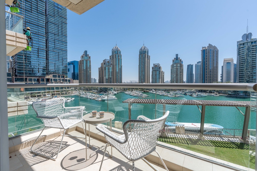 Vacay Lettings - Iris Blue