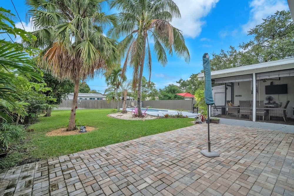 Entire House - Paradise in Dania Beach