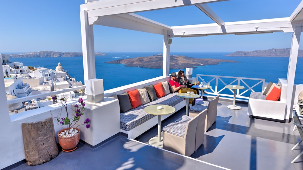 Iriana Suites