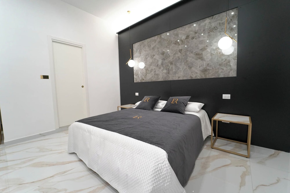 ELITE ROOMS NAPOLI