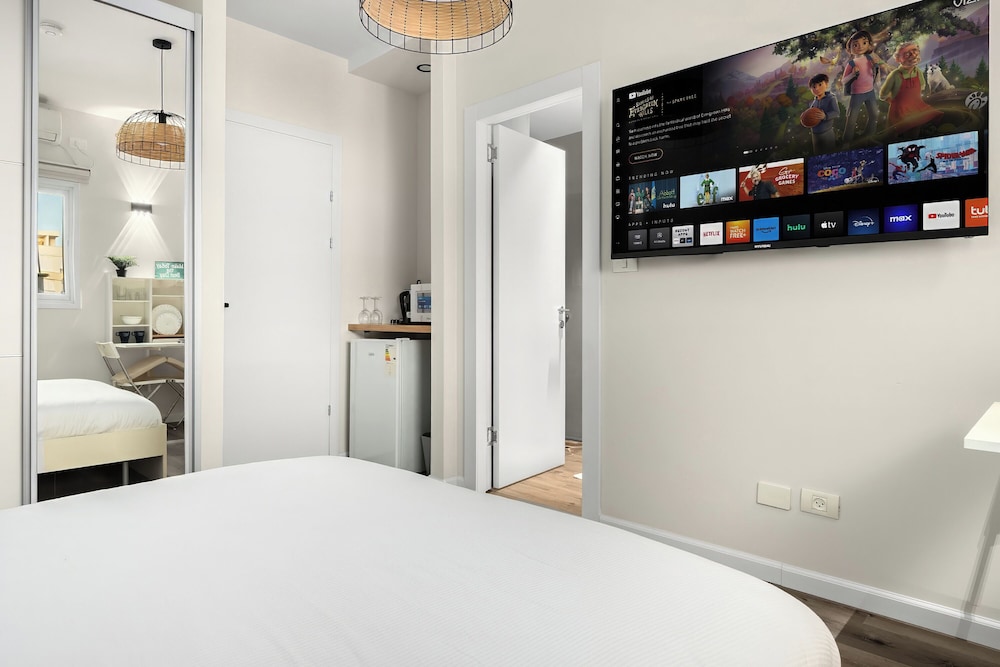 Netanya Beach & Pool Stay by Sea N' Rent