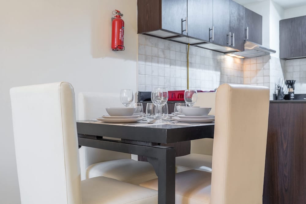 Heart-captivating 1 Bedroom in Hanover Square