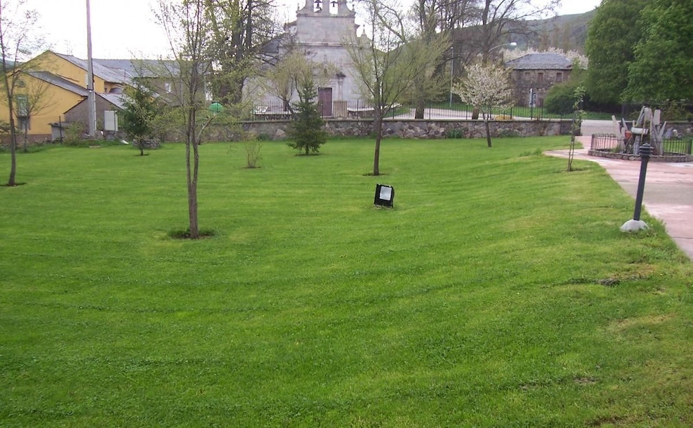 Hotel La Mora - Property Image 8