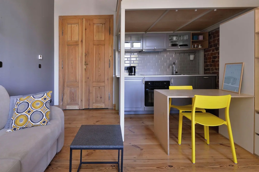 AS HOME Szewska