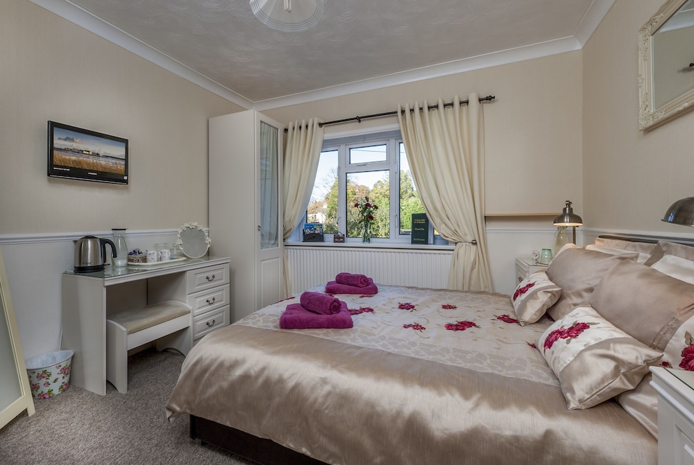 Wimborne Lodge view 4