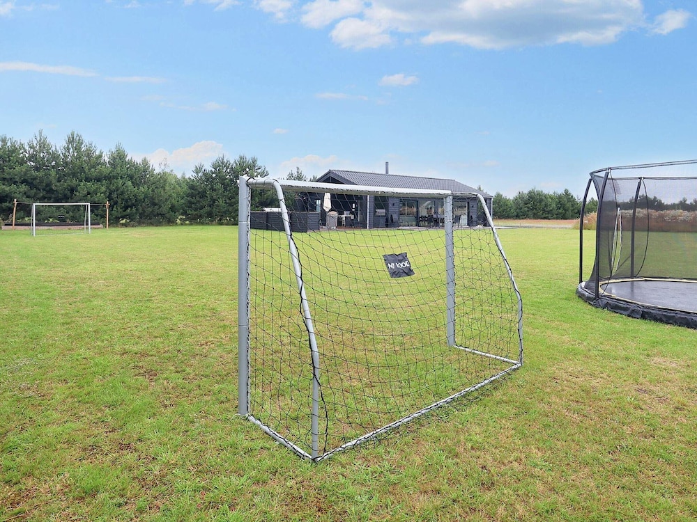 9 Person Holiday Home in Vaeggerlose