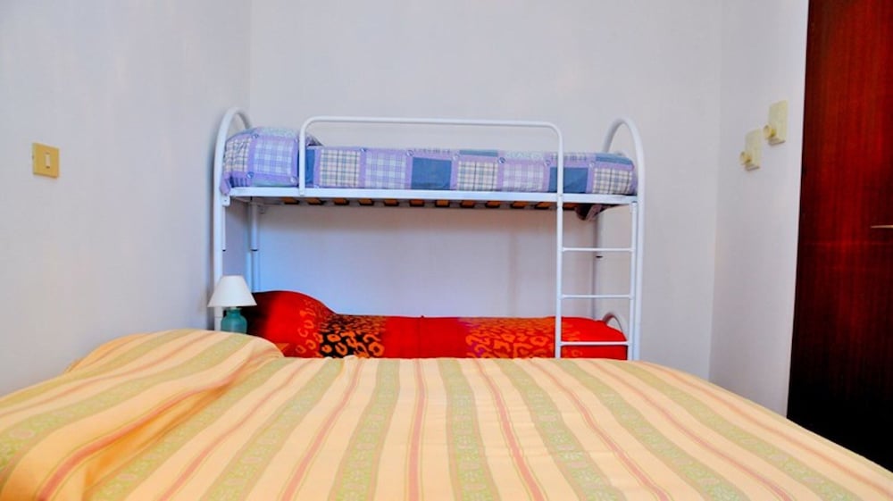 Three-room Apartment With Garden and Swimming Pool - By Beahost Rentals view 5
