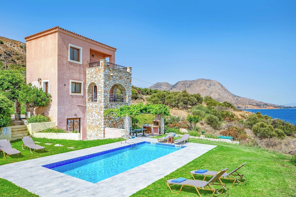 Villa Aptera
