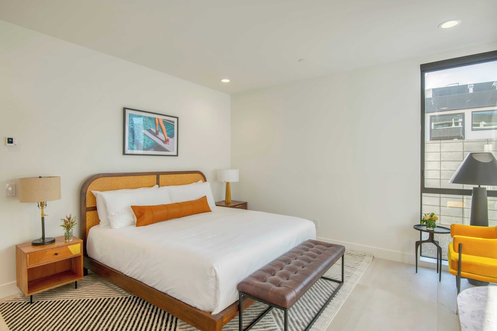 Sleeps 32 2 Villas, Pool, Putting Green+bocce Polo Villas Amara by Avantstay