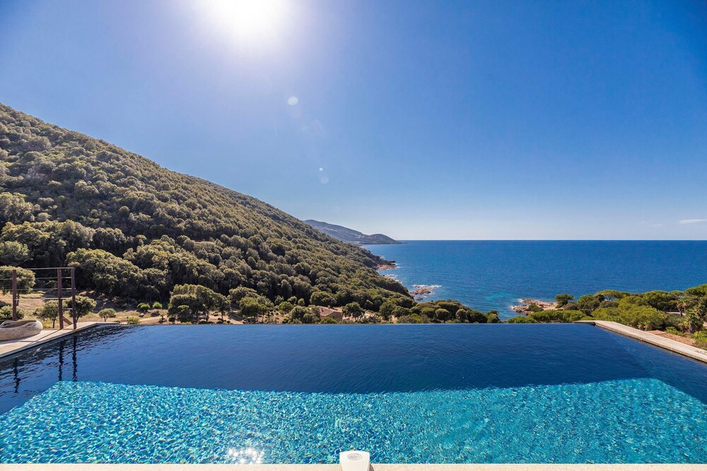 Architect Villaproperty Sea View Close to the Beaches