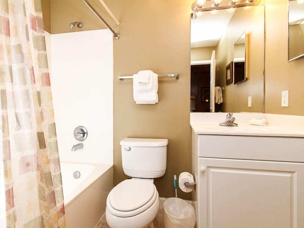 Pelican Isle 602 by Brooks and Shorey Resorts