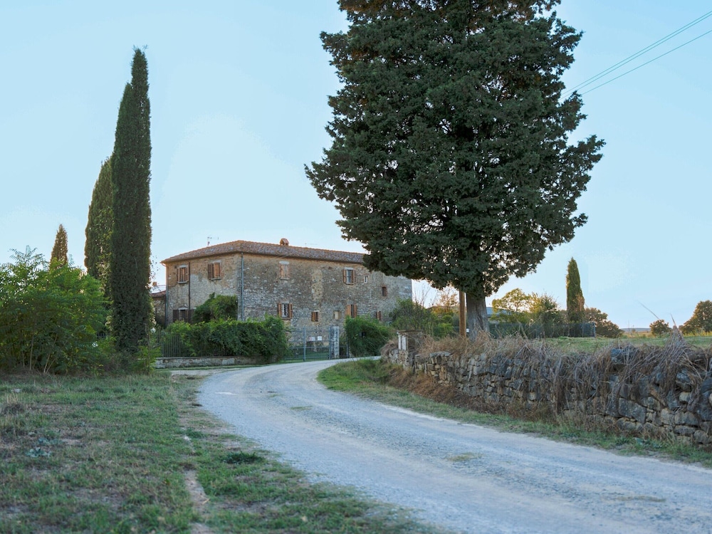 Photo 26