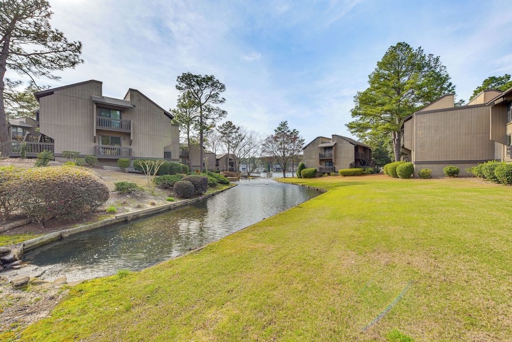 Pinehurst Lake Condo: Water View & Community Perks