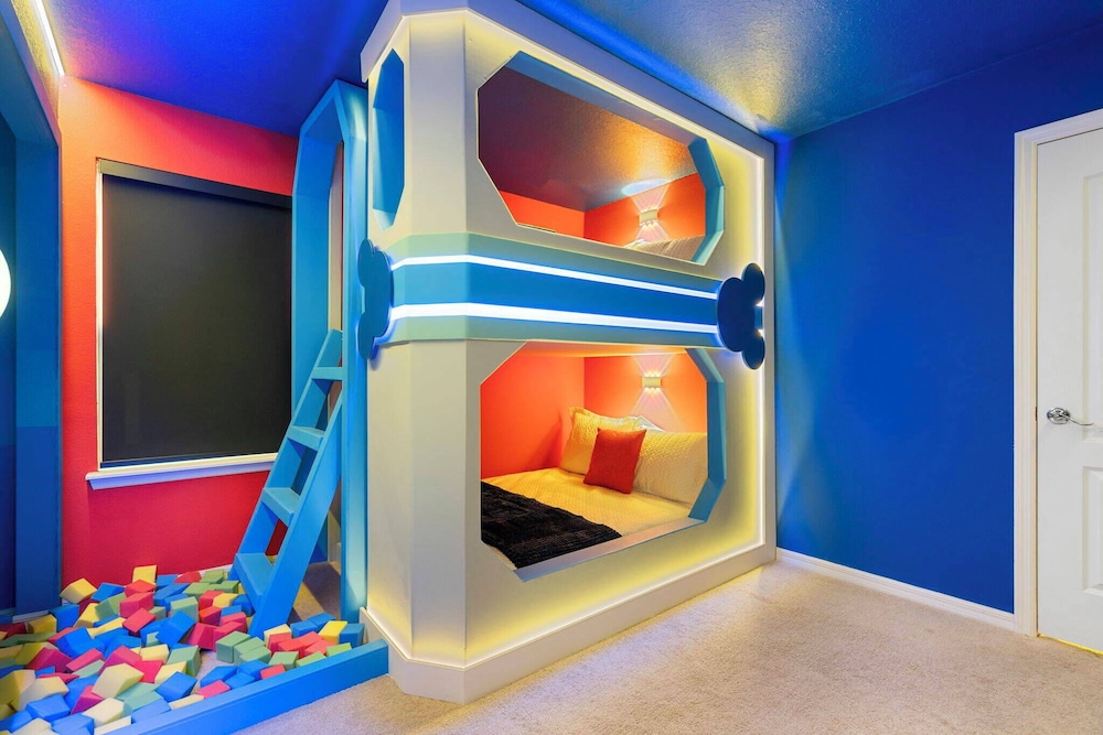 Luxury Home With Pool Game Room Cinema