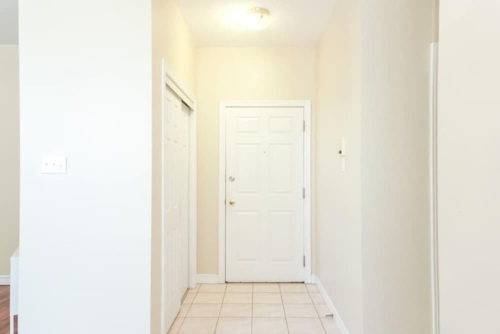 Saint John Vacations - Premium 2-bed Condo Uptown SJ w Parking Location - Property Image 11