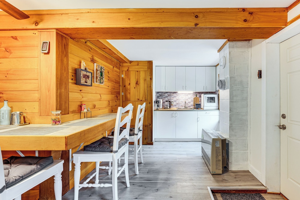 10 Mi to Newfoundland Lake: Updated Forest Retreat