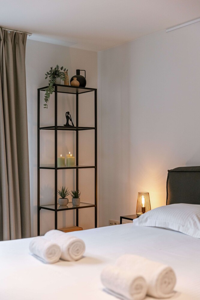 Huswell Modern Apartment in Historic Ghent