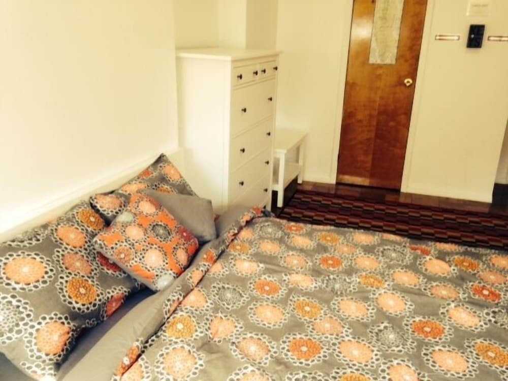 The Allen House - Image 2