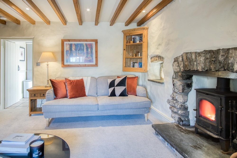 Fern Cottage - 2 Bedroom Cottage - St Florence