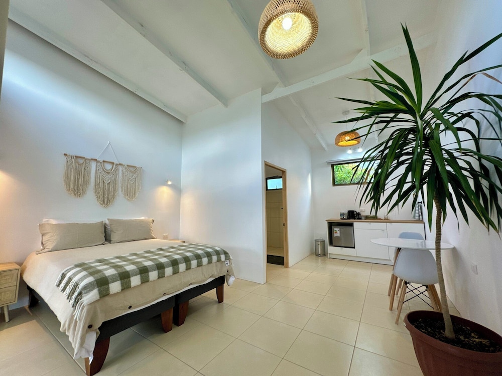 Makihi Suites