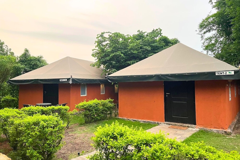 Alaya Stays Nehamrit Glamping Cottage