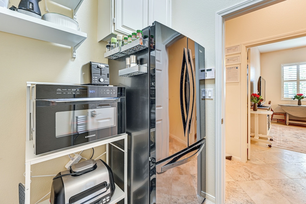 Private & Spacious Deluxe Rolling Hills Ranch Gem