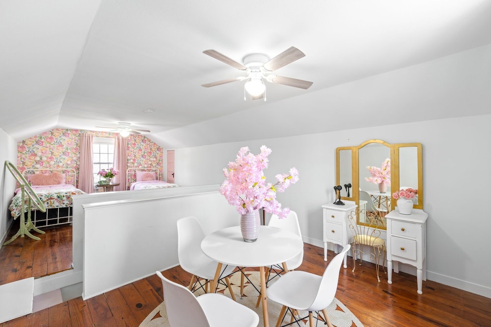 The Pink & Old Clarksville House