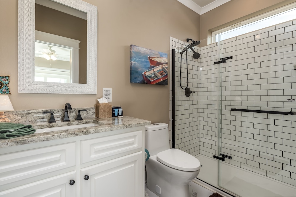 Bay Breeze - 2420 Bienville 4 Bedroom Home