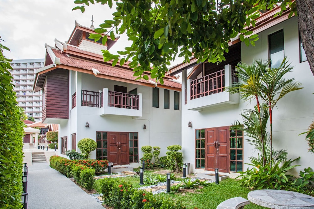 Achawalai Residence Village