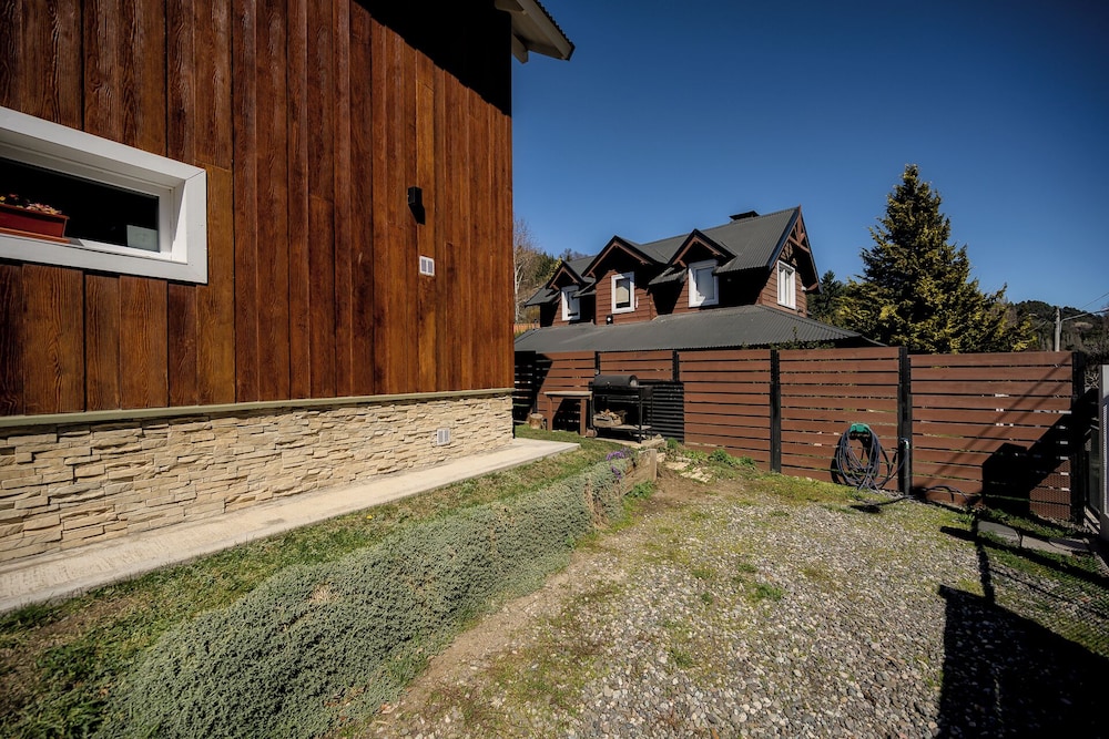 Cozy Mountain Cabins 5 min from Downtown SMA-CM by Apartments Bariloche