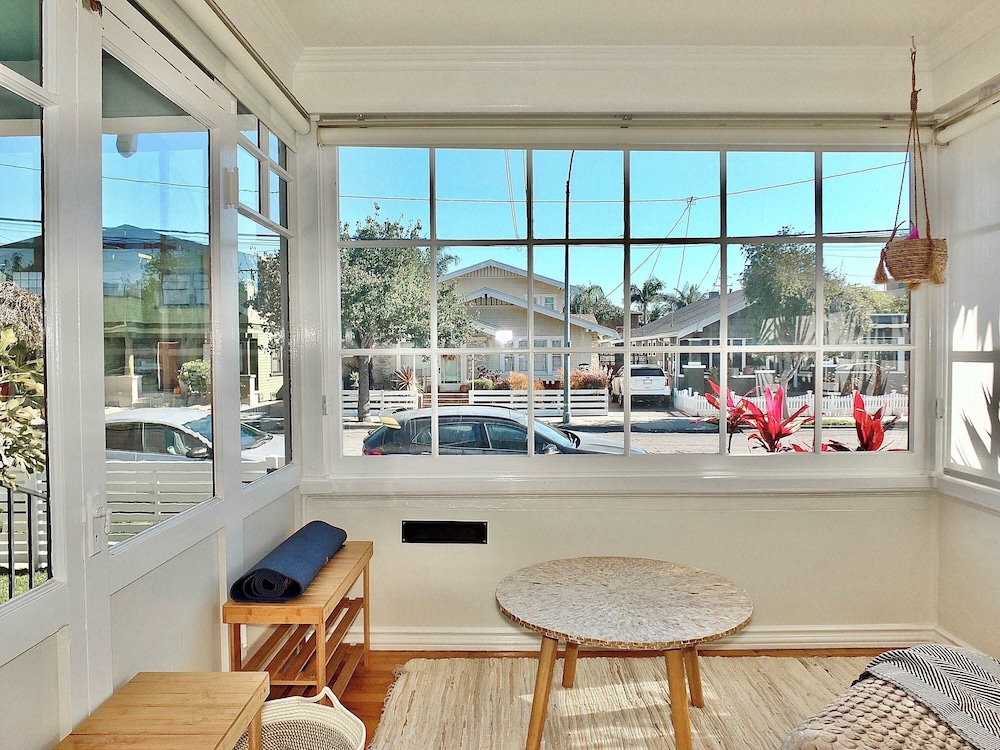 Beach City Craftsman - Walk to Beach