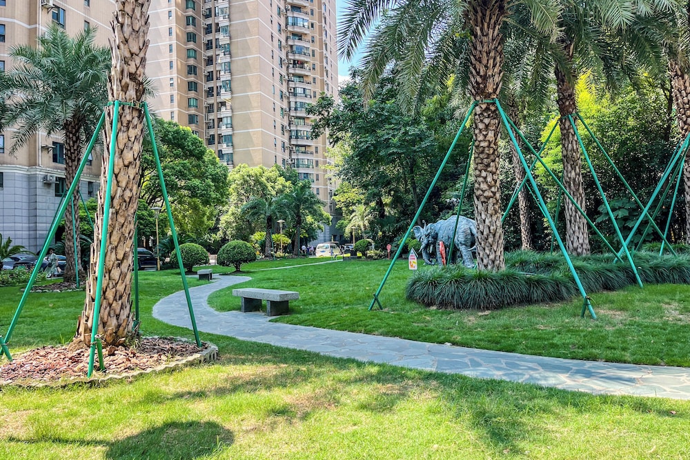 Tyms Elegant 2BR 1BA Apt Yongxin Century