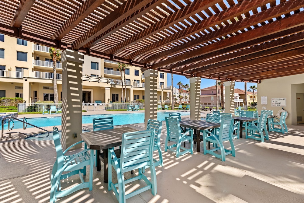 Las Villas Condo Unit 301 - 5 Night Minimum Stays 3 Bedroom Condo
