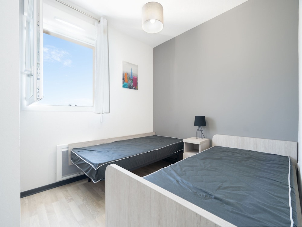 Villa in Valras-plage Near Sandy Beach