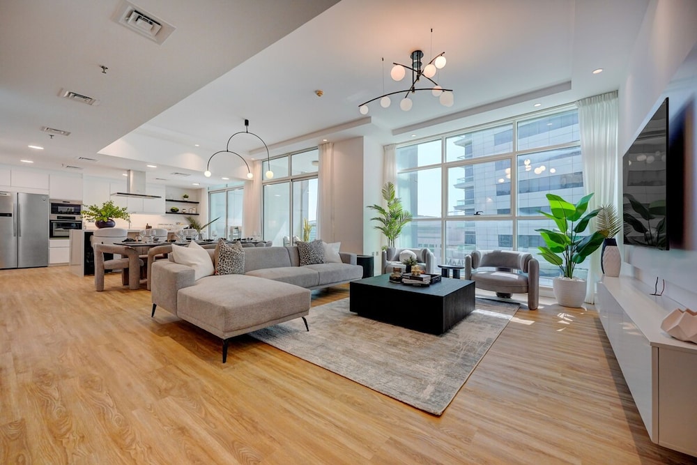 Elegant 4BR - Perfect Stay for Families in Marina